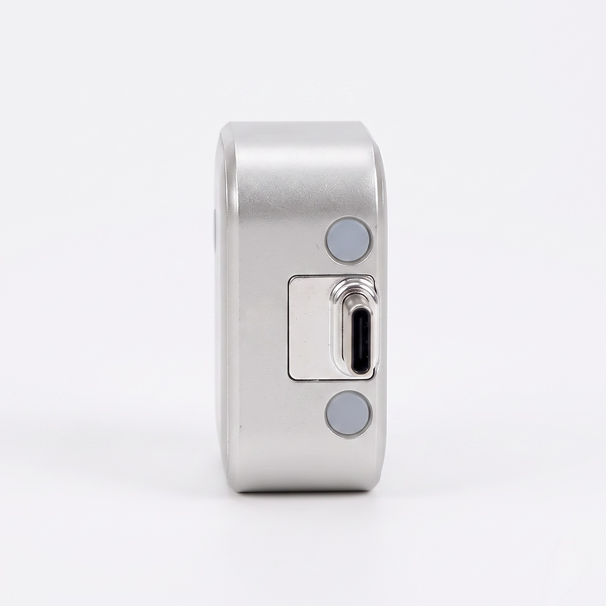 Cargador rápido de 140W: corte automático para proteger tu batería
